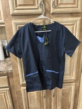 WonderWink Navy Short Sleeve Scrub Top with Light Blue Accents